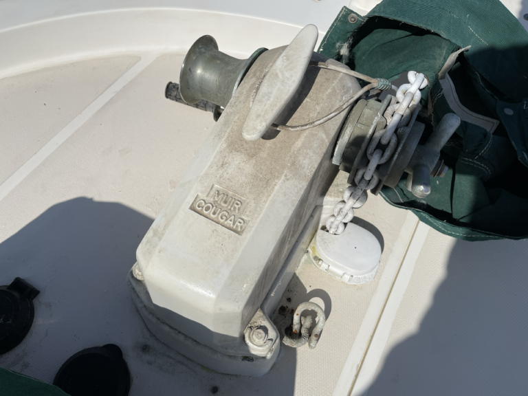 Bayliner Exterior Anchor
