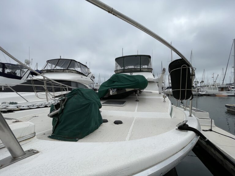 Bayliner Port Bow Exterior