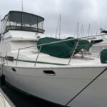 Bayliner 3888 Starboard Bow